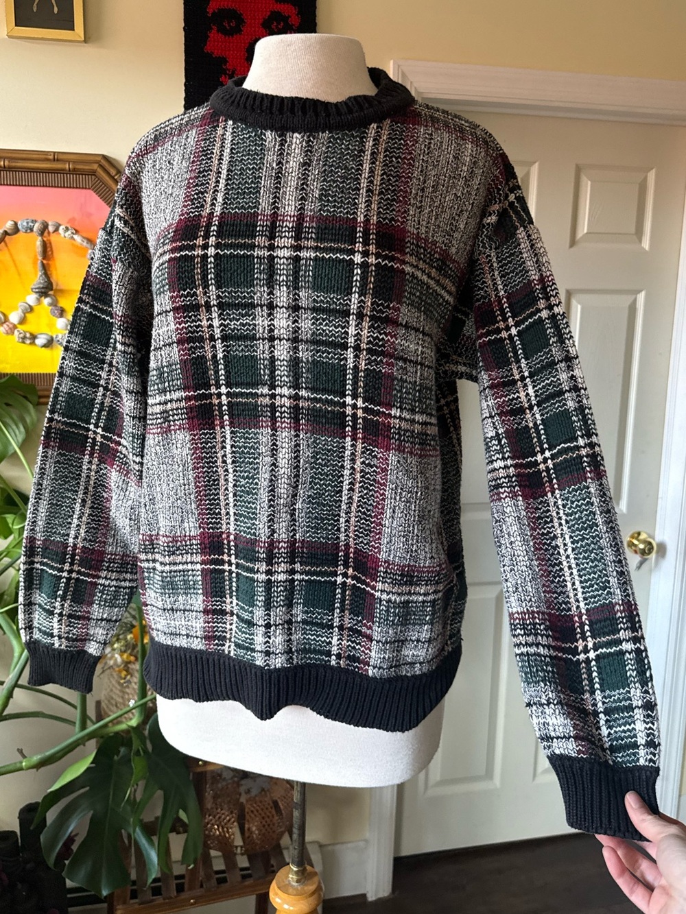 Vintage Grunge Men's Black & Green Plaid Crewneck Cotton Sweater